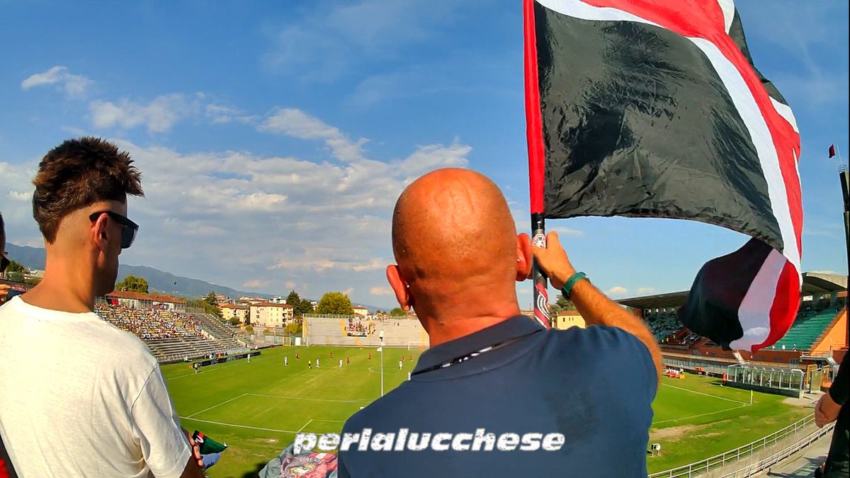 Lucchese-Aquila Montevarchi visto dalla CURVA OVEST
