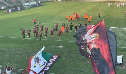 Lucchese-Aquila Montevarchi. La fiamma rossonera negli occhi dei tifosi