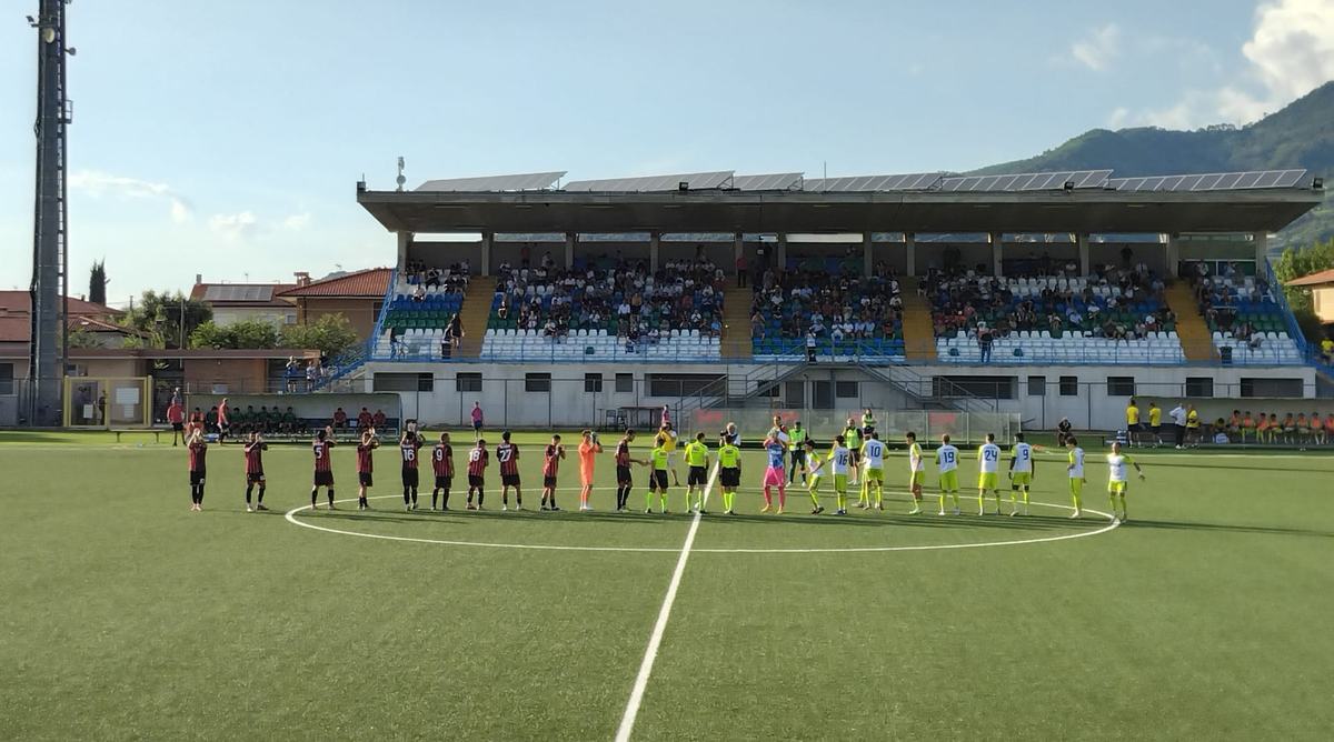 Seravezza-Lucchese: Giornata NERA, allarme ROSSO ma il TIFO NON MOLLA